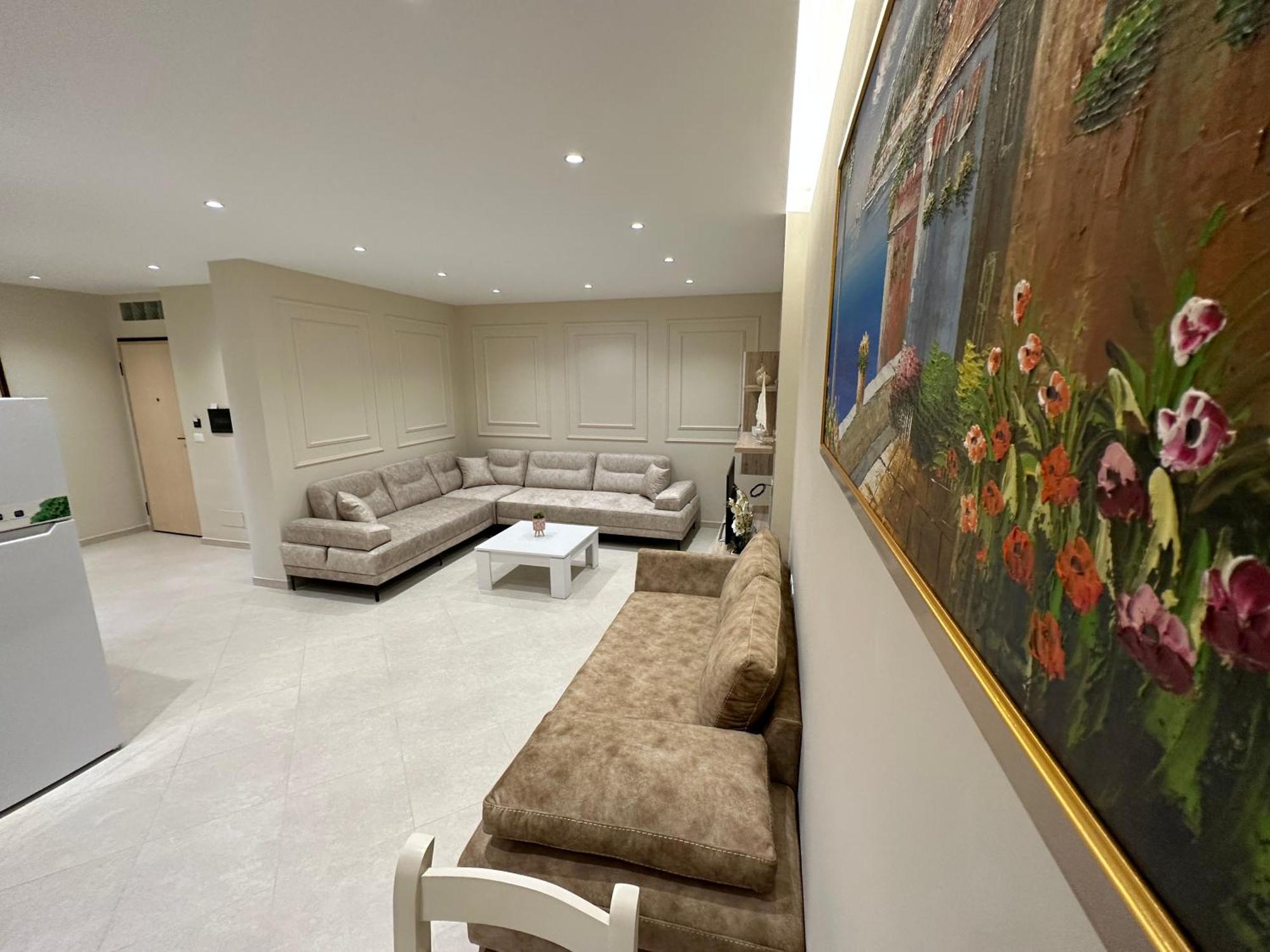 Beachfront Apartment With Balcony Vlore Luaran gambar