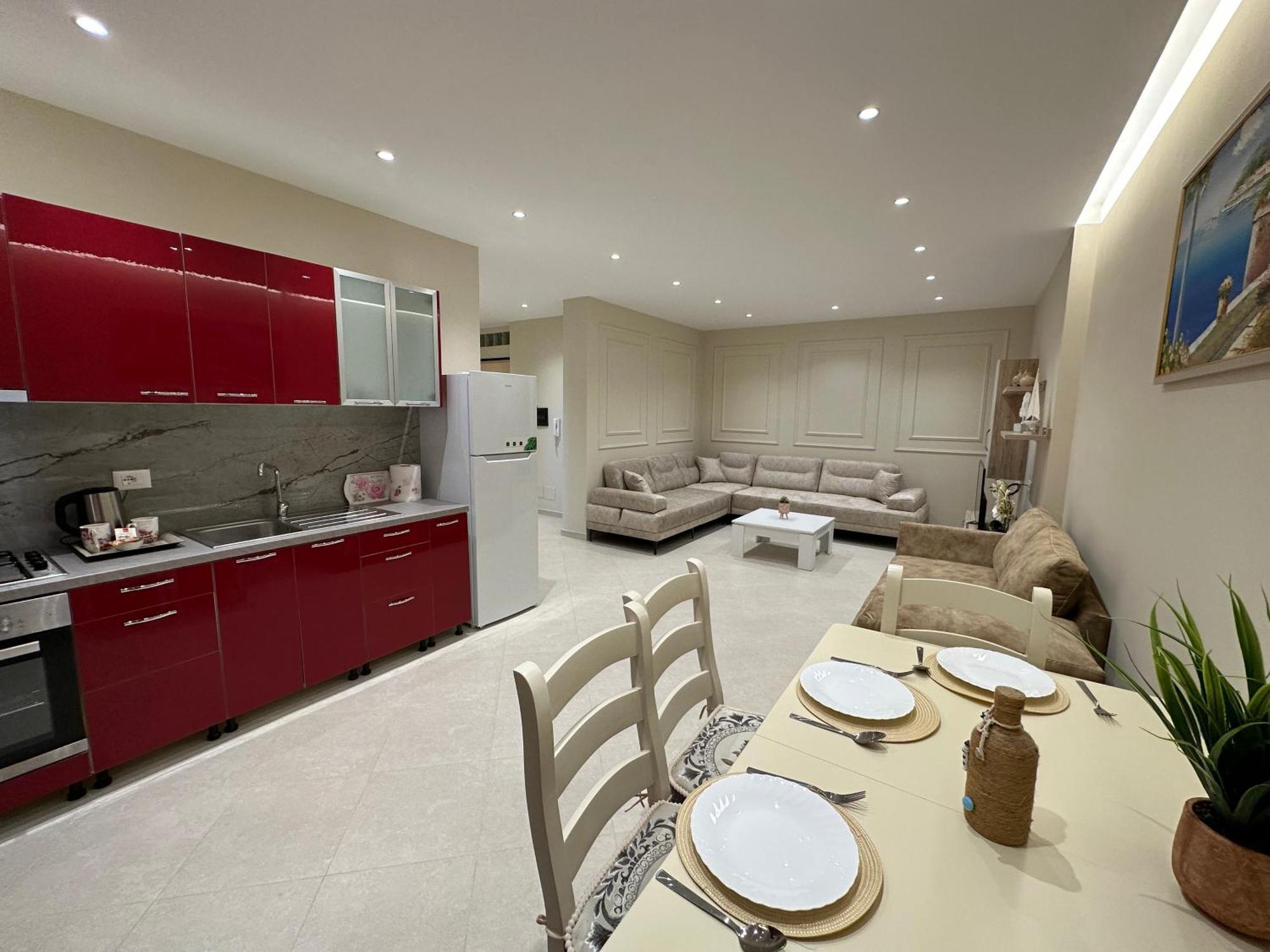 Beachfront Apartment With Balcony Vlore Luaran gambar